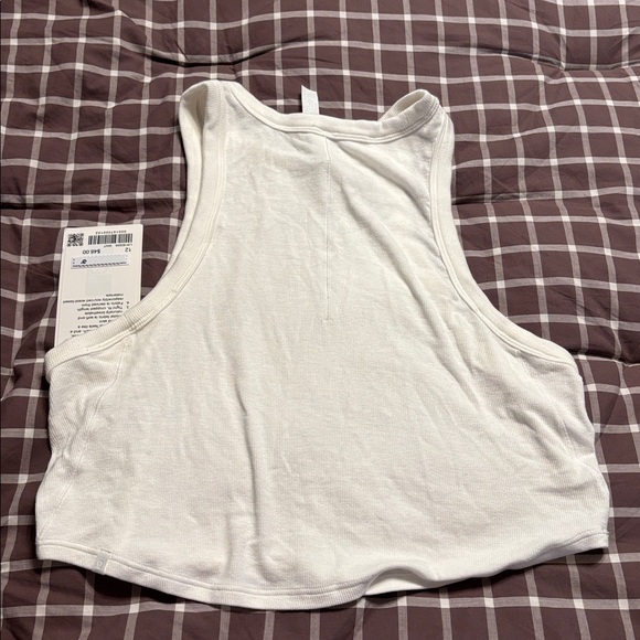 BNWT lululemon hold tight cropped tank - Picture 7 of 8